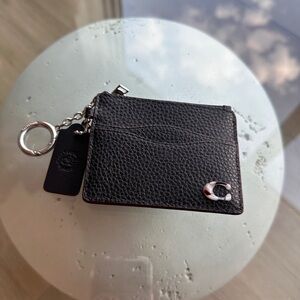 Coach Wavy Zip Card Case With Key Ring